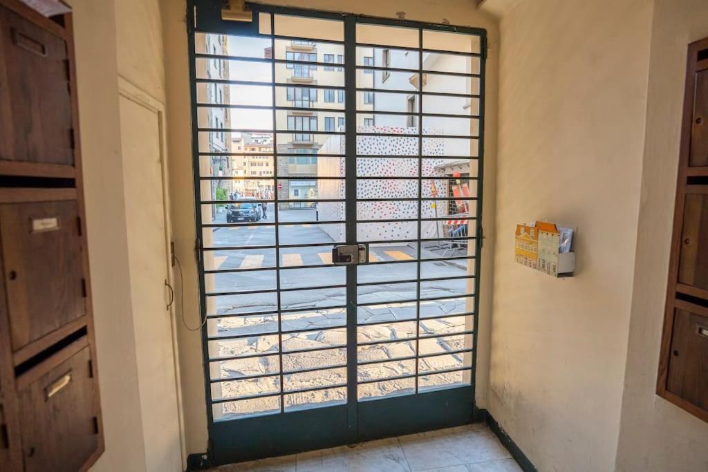 Ponte Vecchio'S Penthouse Apartment Флоренция Екстериор снимка